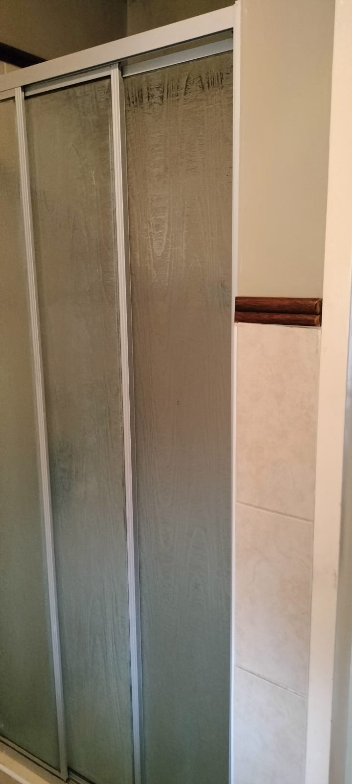 2 Bedroom Property for Sale in Monavoni Gauteng