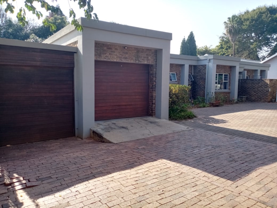 4 Bedroom Property for Sale in Meyerspark Gauteng