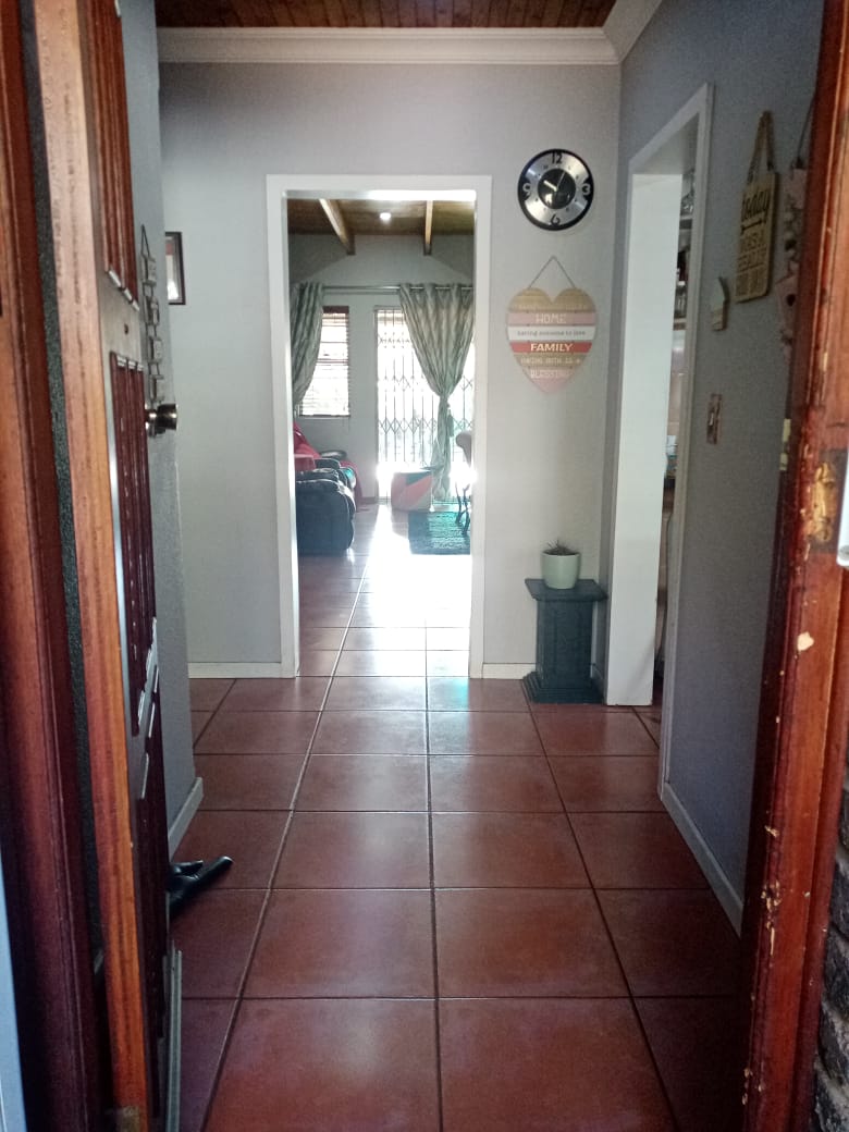 4 Bedroom Property for Sale in Meyerspark Gauteng