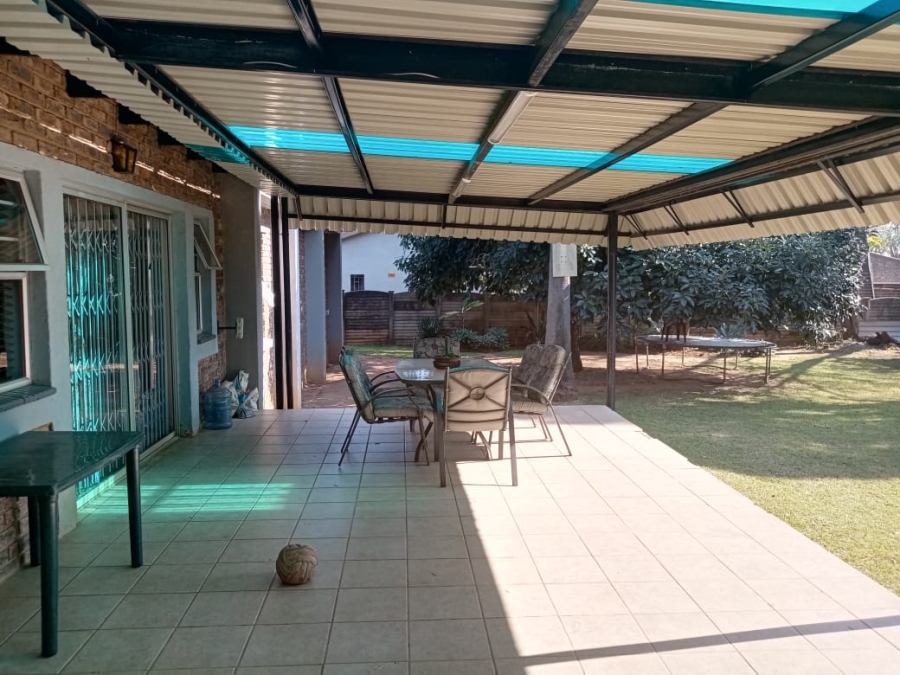 4 Bedroom Property for Sale in Meyerspark Gauteng