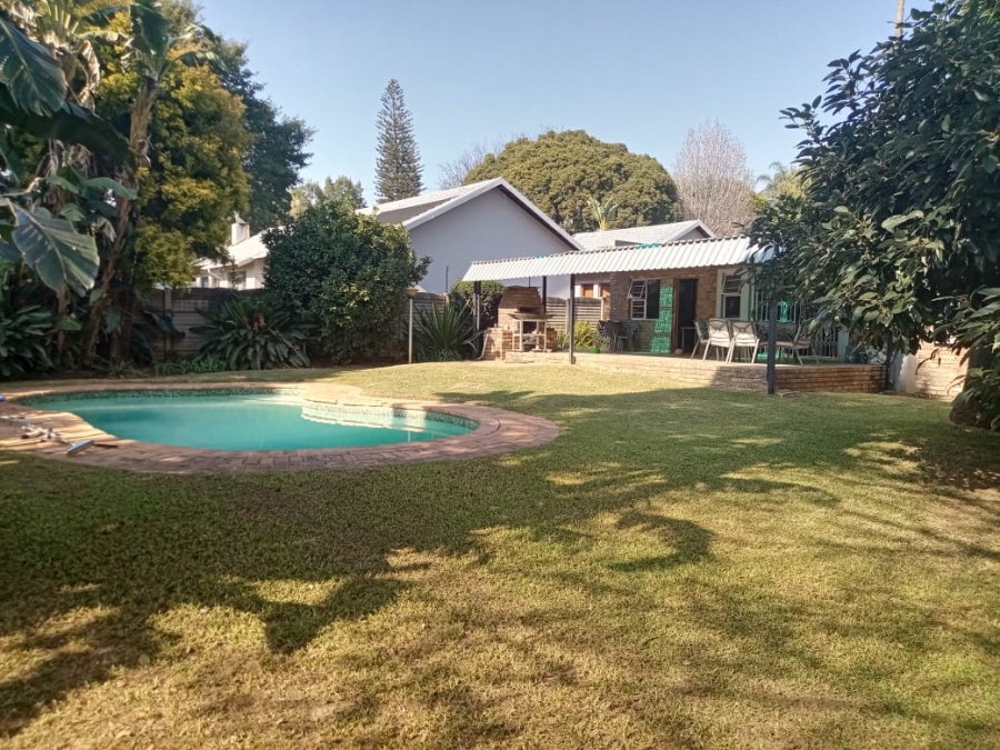 4 Bedroom Property for Sale in Meyerspark Gauteng
