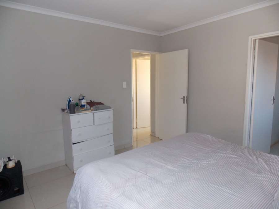 3 Bedroom Property for Sale in Dawn Park Gauteng