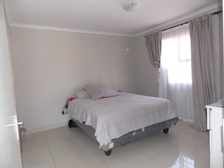 3 Bedroom Property for Sale in Dawn Park Gauteng