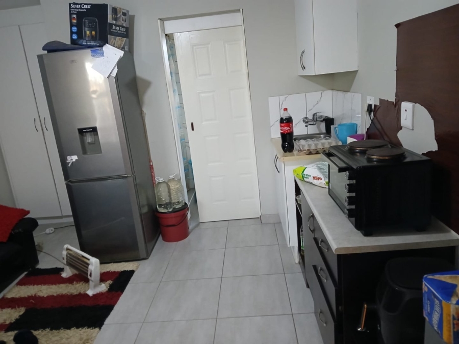 2 Bedroom Property for Sale in Protea Glen Gauteng