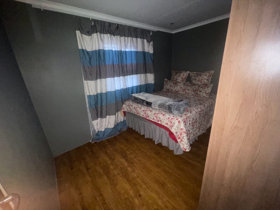 2 Bedroom Property for Sale in Protea Glen Gauteng