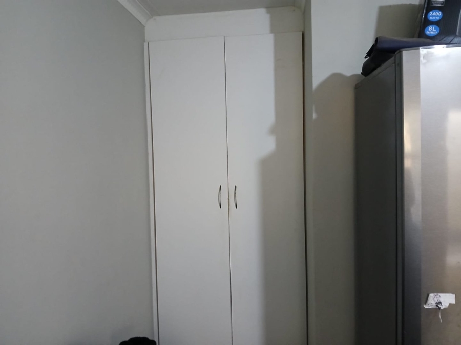 2 Bedroom Property for Sale in Protea Glen Gauteng