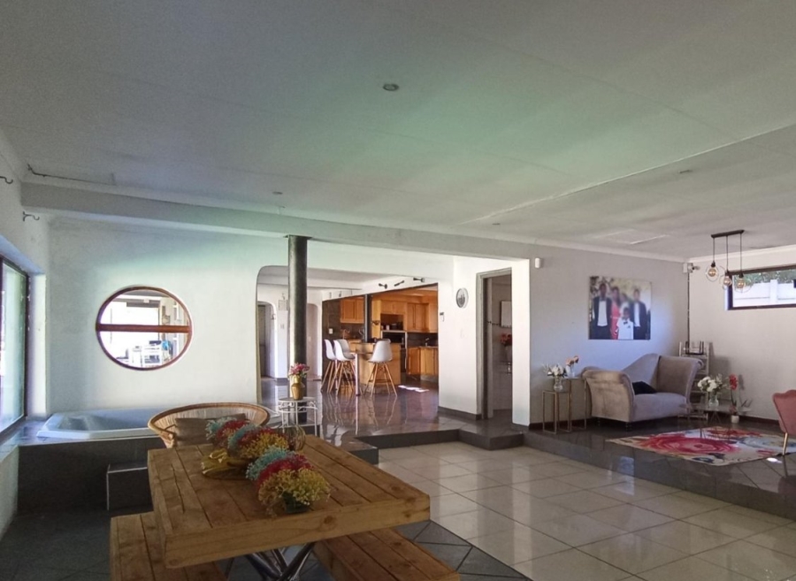 4 Bedroom Property for Sale in Eastleigh Ridge Gauteng