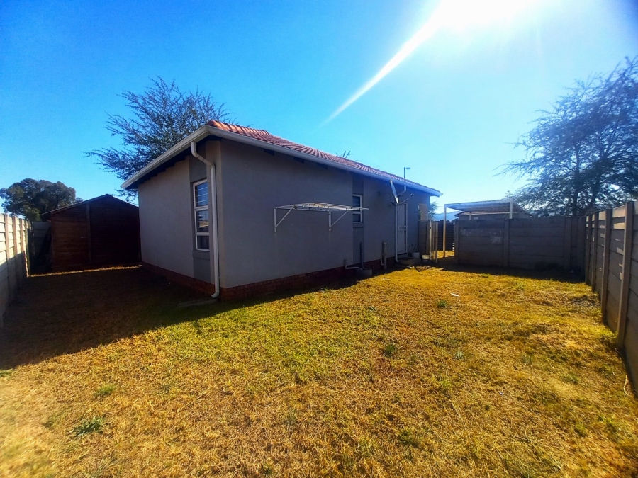 3 Bedroom Property for Sale in Zandfontein AH Gauteng