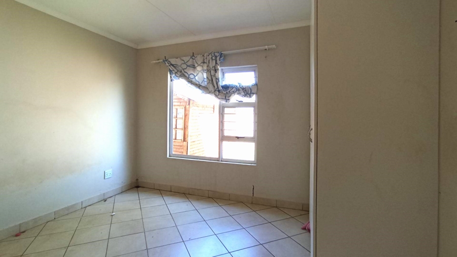 3 Bedroom Property for Sale in Zandfontein AH Gauteng