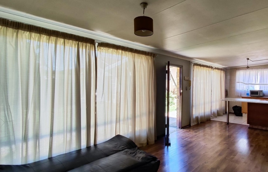 4 Bedroom Property for Sale in Lambton Gauteng