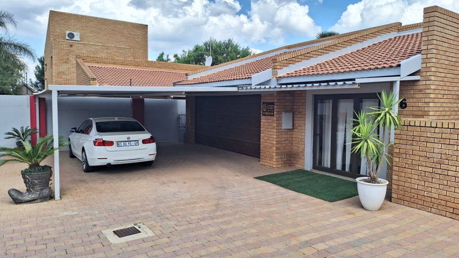 4 Bedroom Property for Sale in Meyersdal Gauteng