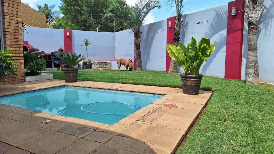4 Bedroom Property for Sale in Meyersdal Gauteng