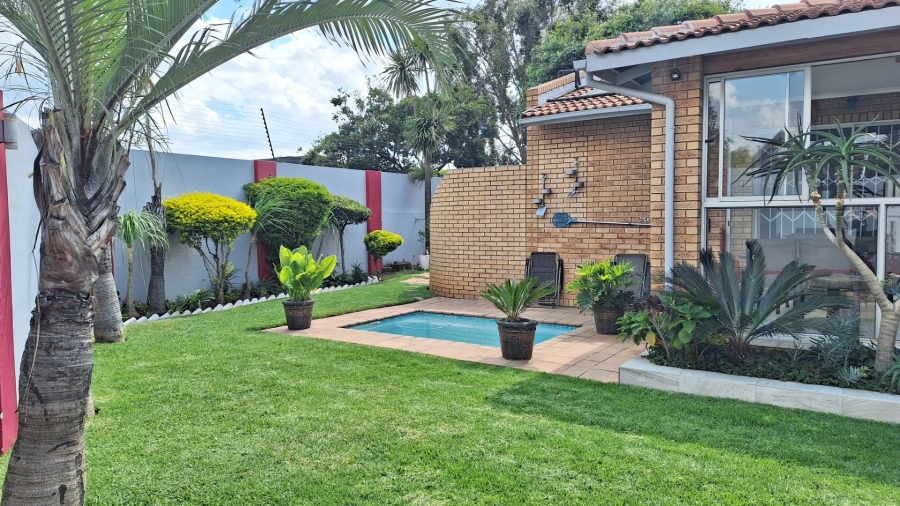 4 Bedroom Property for Sale in Meyersdal Gauteng