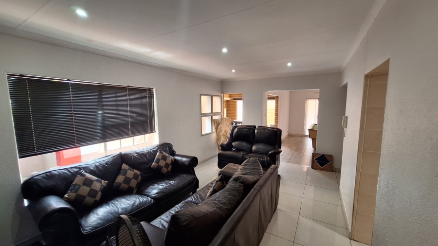 4 Bedroom Property for Sale in Meyersdal Gauteng