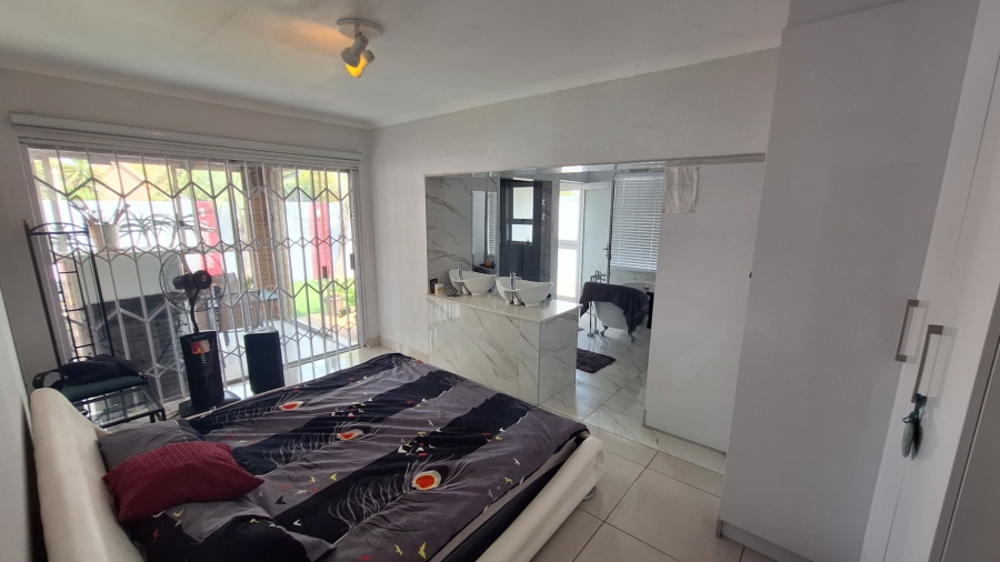 4 Bedroom Property for Sale in Meyersdal Gauteng