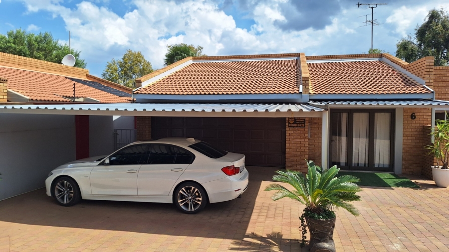4 Bedroom Property for Sale in Meyersdal Gauteng