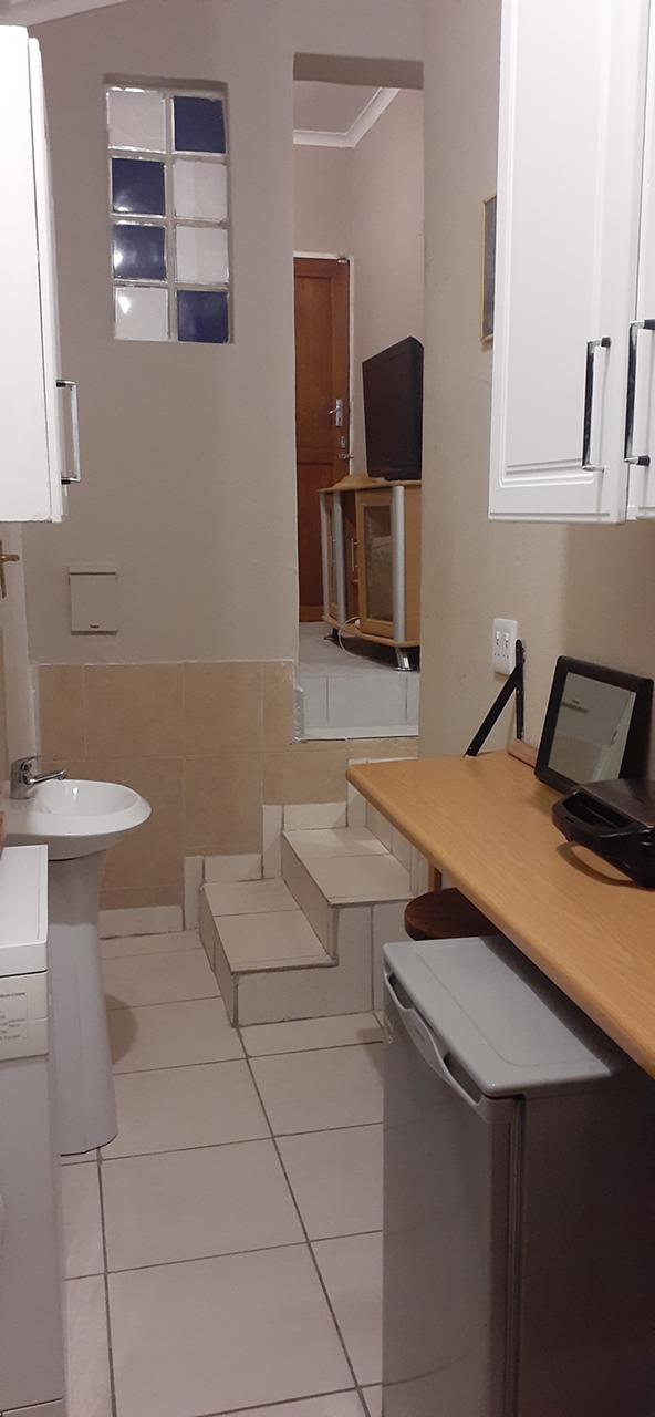 3 Bedroom Property for Sale in Fontainebleau Gauteng