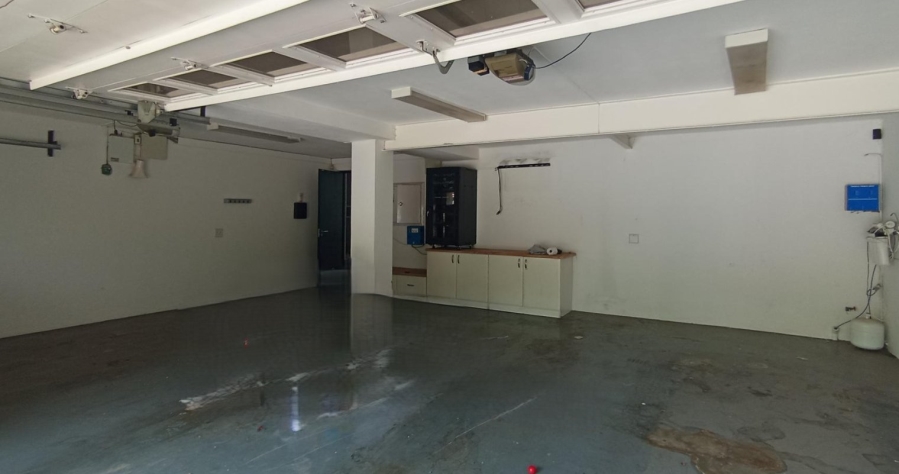 8 Bedroom Property for Sale in Kyalami Gauteng
