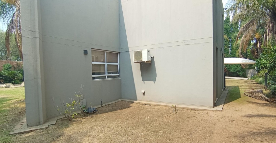 8 Bedroom Property for Sale in Kyalami Gauteng