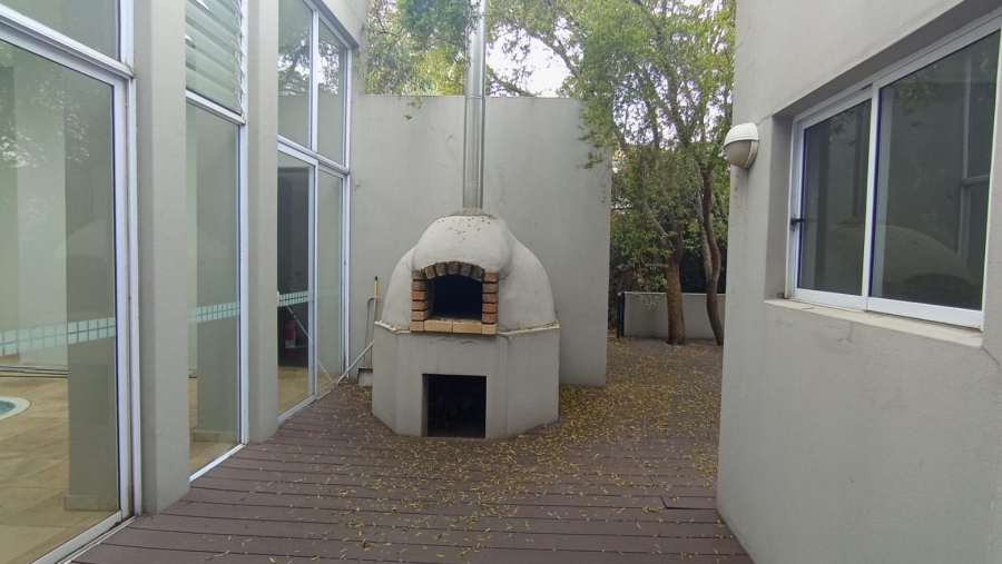 8 Bedroom Property for Sale in Kyalami Gauteng