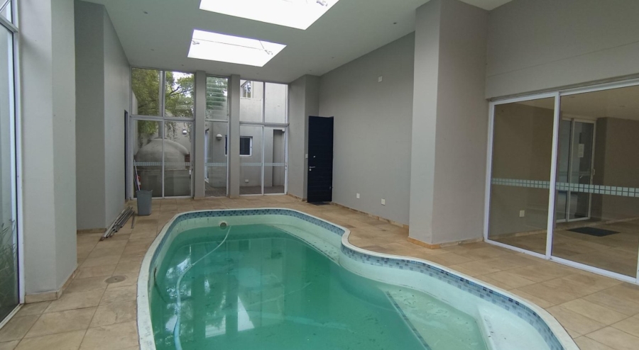 8 Bedroom Property for Sale in Kyalami Gauteng