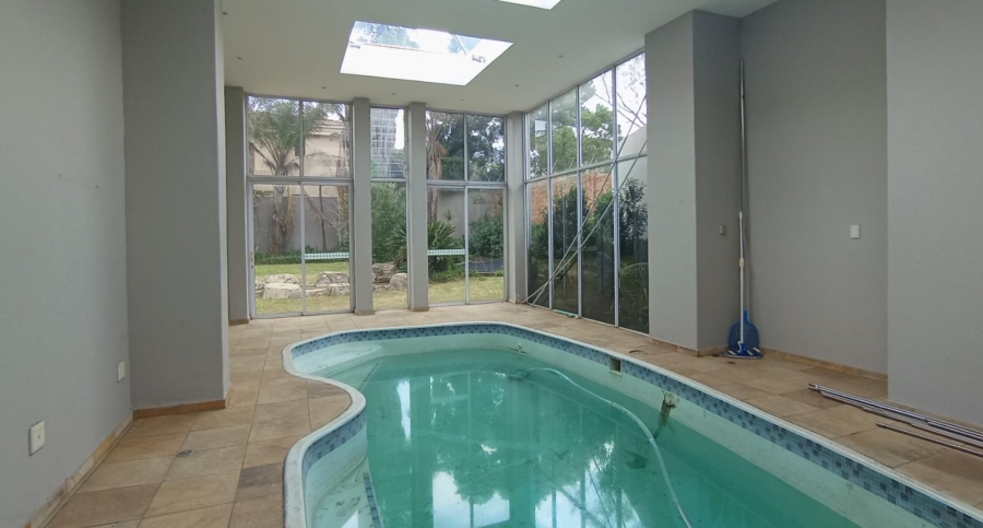 8 Bedroom Property for Sale in Kyalami Gauteng