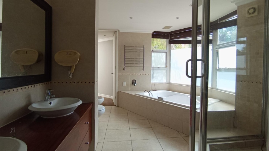 8 Bedroom Property for Sale in Kyalami Gauteng