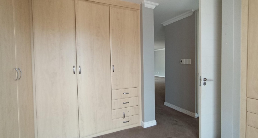 8 Bedroom Property for Sale in Kyalami Gauteng