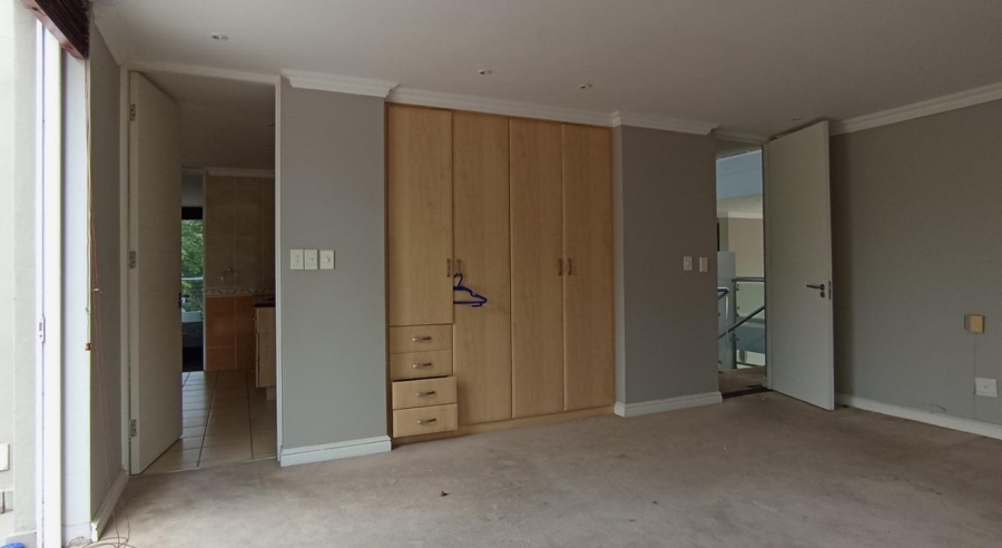 8 Bedroom Property for Sale in Kyalami Gauteng