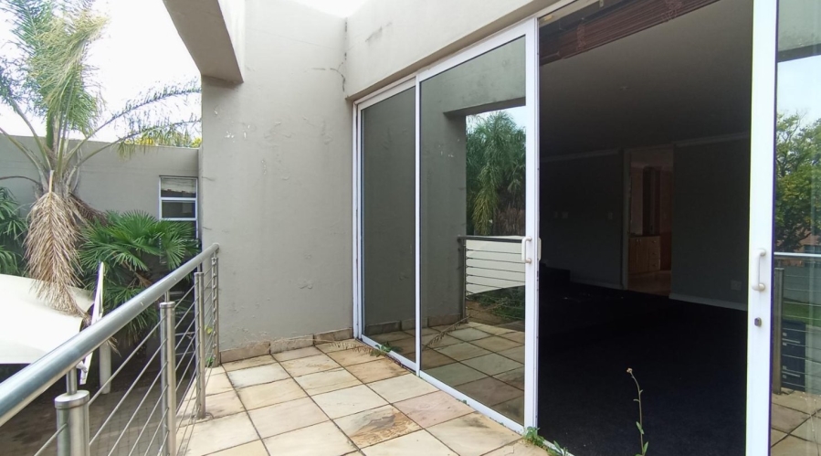 8 Bedroom Property for Sale in Kyalami Gauteng