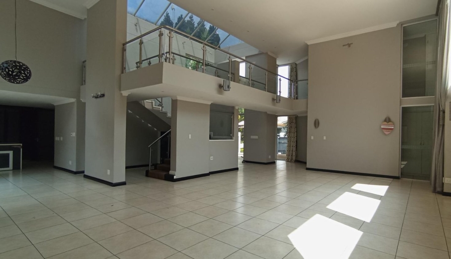 8 Bedroom Property for Sale in Kyalami Gauteng