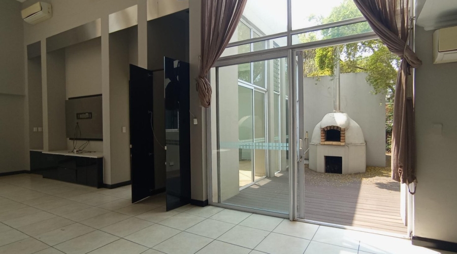 8 Bedroom Property for Sale in Kyalami Gauteng