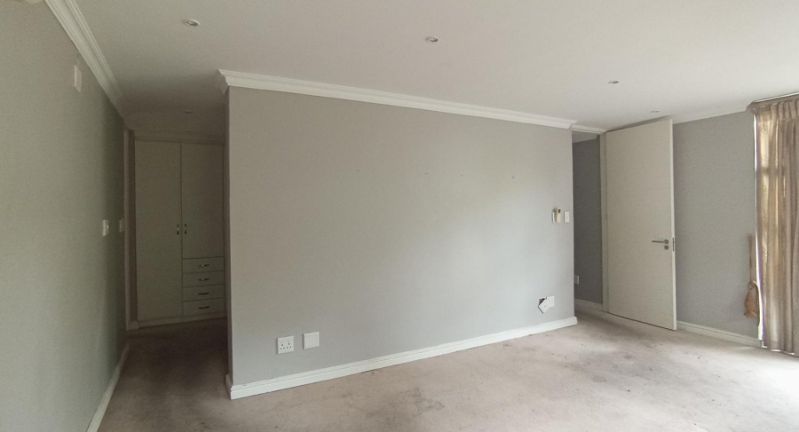 8 Bedroom Property for Sale in Kyalami Gauteng