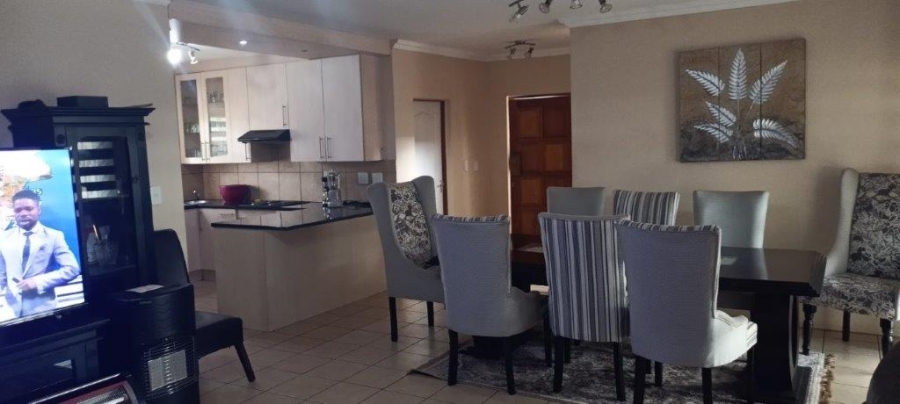 3 Bedroom Property for Sale in Vanderbijlpark SE 8 Gauteng