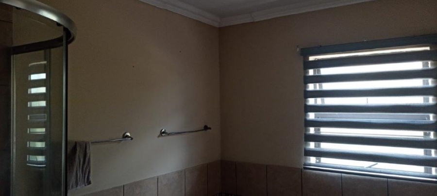 3 Bedroom Property for Sale in Vanderbijlpark SE 8 Gauteng