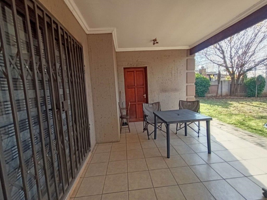 3 Bedroom Property for Sale in Vanderbijlpark SE 8 Gauteng