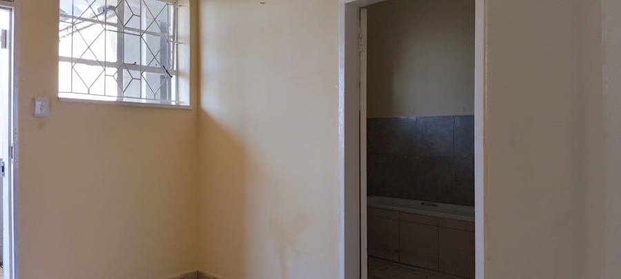 To Let 1 Bedroom Property for Rent in Edenvale Central Gauteng