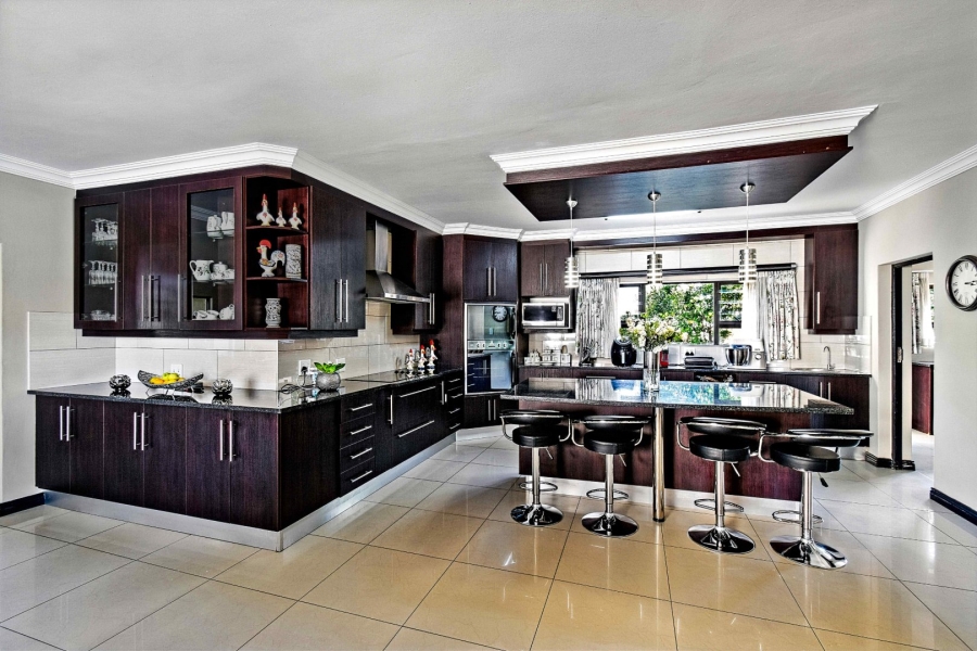 4 Bedroom Property for Sale in Zambezi Country Estate Gauteng