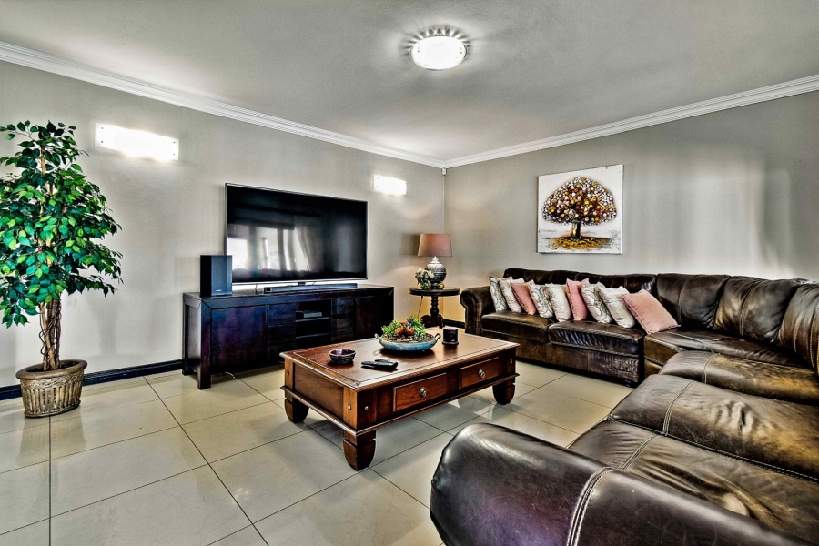 4 Bedroom Property for Sale in Zambezi Country Estate Gauteng