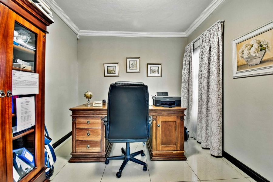 4 Bedroom Property for Sale in Zambezi Country Estate Gauteng