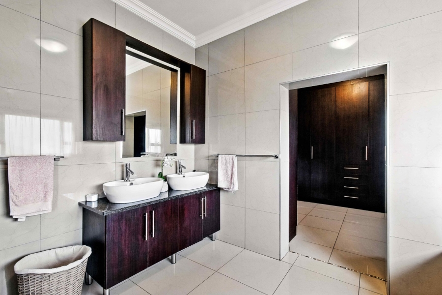 4 Bedroom Property for Sale in Zambezi Country Estate Gauteng