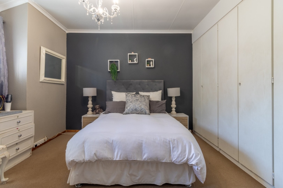 3 Bedroom Property for Sale in Weltevreden Park Gauteng