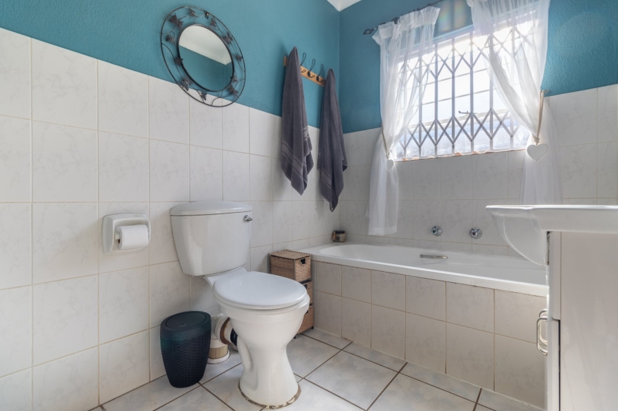 3 Bedroom Property for Sale in Weltevreden Park Gauteng