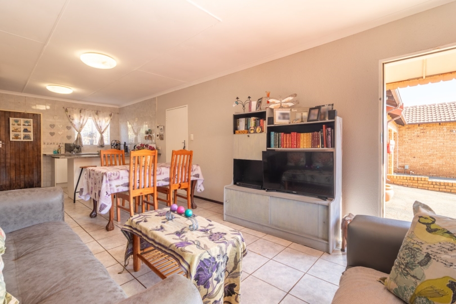 3 Bedroom Property for Sale in Weltevreden Park Gauteng