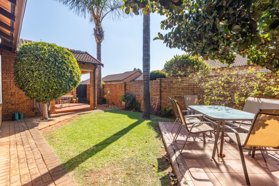 3 Bedroom Property for Sale in Weltevreden Park Gauteng