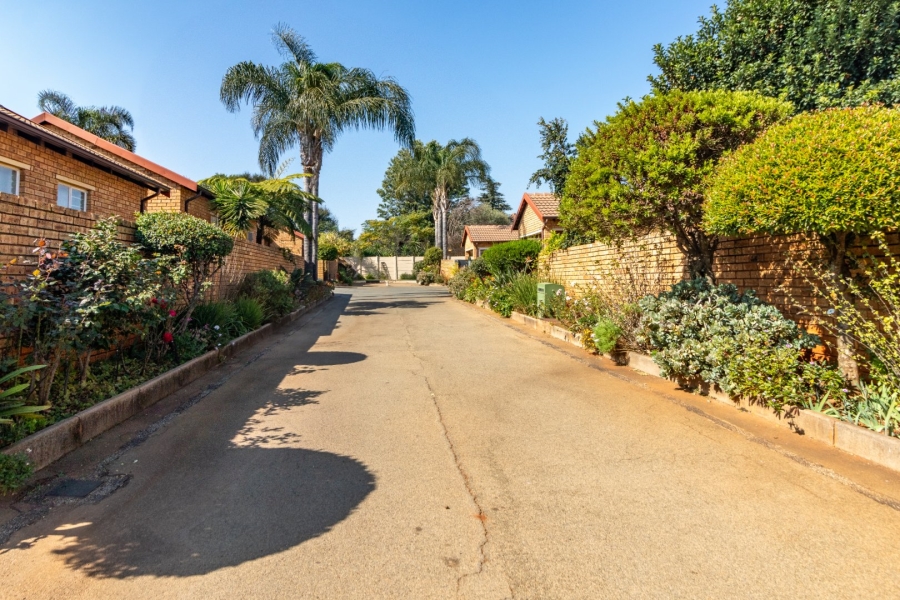 3 Bedroom Property for Sale in Weltevreden Park Gauteng