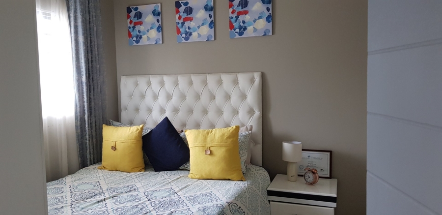 To Let 2 Bedroom Property for Rent in Glen Austin Gauteng