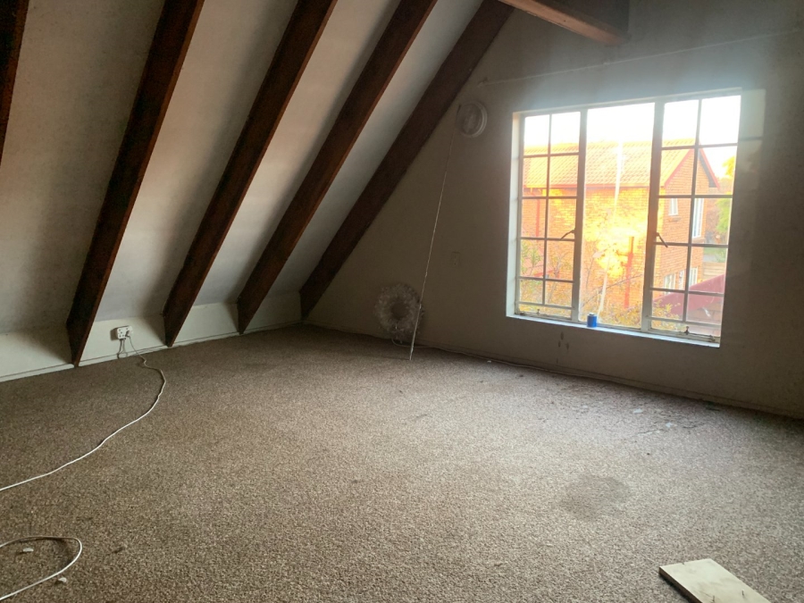 To Let 2 Bedroom Property for Rent in Zwartkop Gauteng