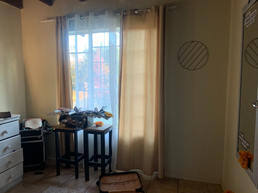 To Let 2 Bedroom Property for Rent in Zwartkop Gauteng