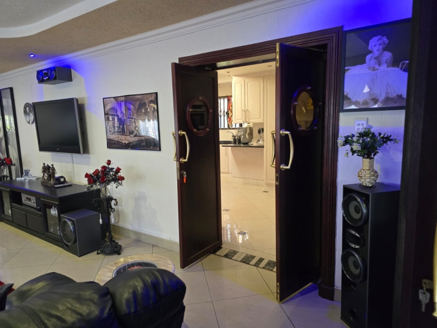 3 Bedroom Property for Sale in The Hill Gauteng